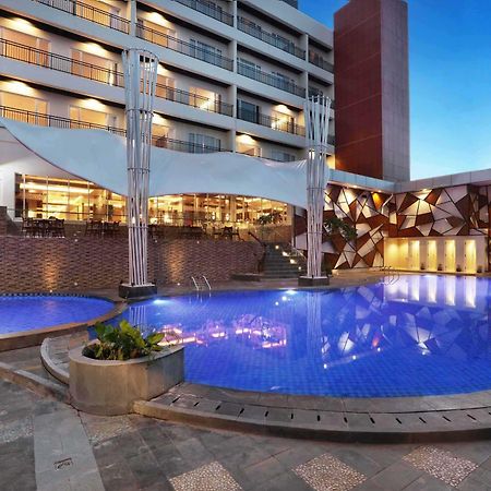 Hotel Harper Perintis By Aston Makasar Zewnętrze zdjęcie